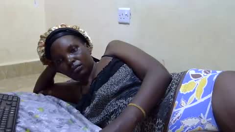 Snapshot of slimmygal chatting on 02-03-25, 02:25 slimmygal online show from 02-03-25, 02:25