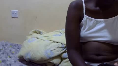 Snapshot of slimmygal chatting on 02-07-25, 01:43 slimmygal online show from 02-07-25, 01:43