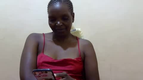 Snapshot of slimmygal chatting on 02-08-25, 01:11 slimmygal online show from 02-08-25, 01:11