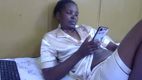 Snapshot of slimmygal chatting on 03-02-25, 10:14 slimmygal online show from 03-02-25, 10:14