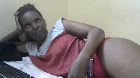 Snapshot of slimmygal chatting on 09-27-25, 09:58 slimmygal online show from 09-27-25, 09:58