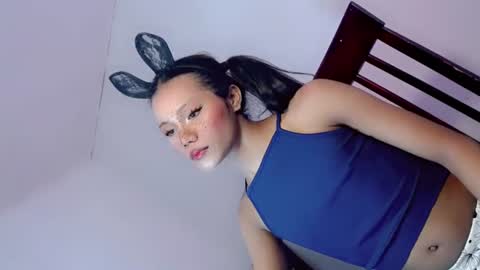 Snapshot of slimnaughty_angela chatting on 06-28-26, 04:57 angela online show from 06-28-26, 04:57