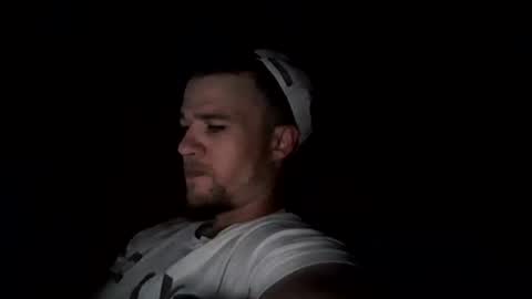 Snapshot of slimsleezy099 chatting on 09-22-25, 12:40 Slimsleezy online show from 09-22-25, 12:40