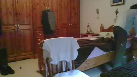 Snapshot of slimteaser089 chatting on 01-12-26, 08:14 SlimTeaser089 online show from 01-12-26, 08:14