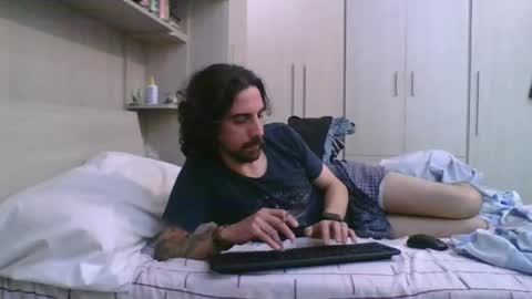 SlimTeaser089 online show from 05-18-26, 01:17