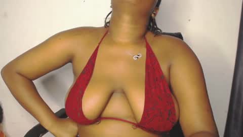 Snapshot of slimy_cunt chatting on 09-26-25, 11:09 Jemila online show from 09-26-25, 11:09