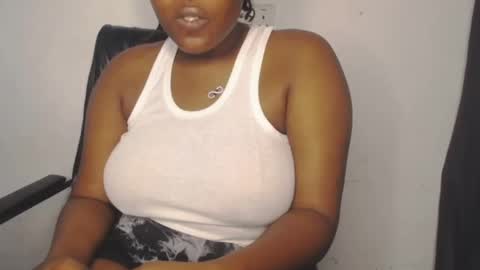 Snapshot of slimy_cunt chatting on 09-28-25, 06:57 Jemila online show from 09-28-25, 06:57