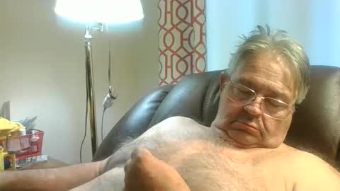 slippery_duck online show from 11-09-25, 01:42