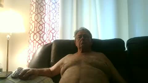 Snapshot of slippery_duck chatting on 05-16-26, 12:26 slippery_duck online show from 05-16-26, 12:26