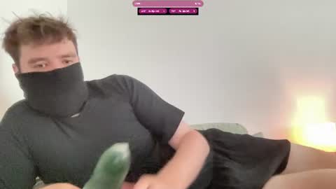 Snapshot of slowbeepi chatting on 08-02-26, 12:03 slowbeepi online show from 08-02-26, 12:03