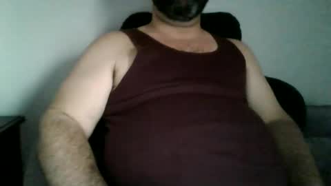 Snapshot of slumrville chatting on 10-01-25, 10:38 slumrville online show from 10-01-25, 10:38
