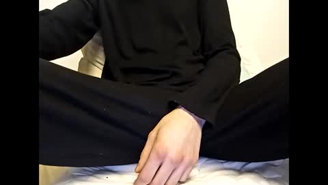 Snapshot of slut_dickk chatting on 03-30-26, 01:06 Juicydickk online show from 03-30-26, 01:06