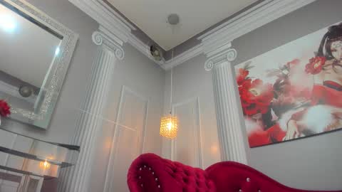 Paola  online show from 11-20-25, 12:33