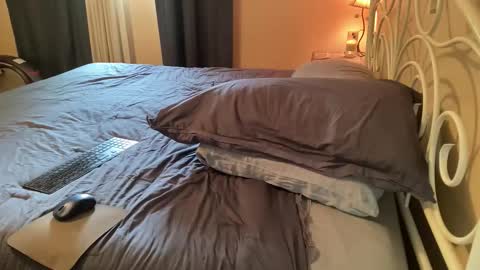 slut online show from 05-05-26, 03:31