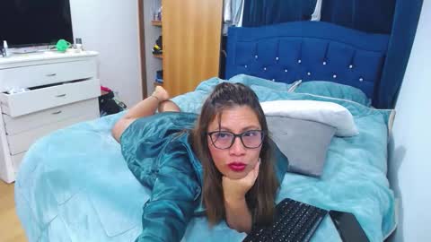 Snapshot of slutdirty1xxx chatting on 09-21-25, 09:22 Slutdirtyxxx online show from 09-21-25, 09:22