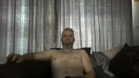 Snapshot of slutfucker20 chatting on 09-28-25, 08:09 slutfucker20 online show from 09-28-25, 08:09