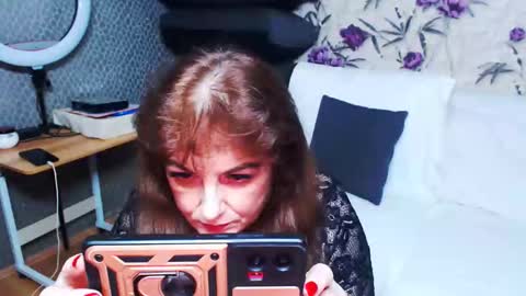 slutihmami online show from 01-09-26, 05:43