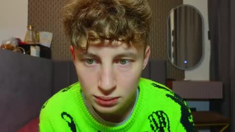 sluttsavage online show from 05-04-26, 12:01