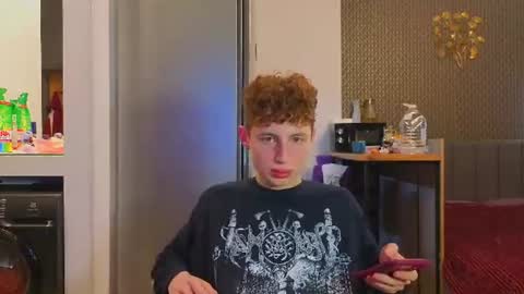 Snapshot of sluttsavage chatting on 06-17-26, 12:29 sluttsavage online show from 06-17-26, 12:29