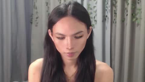 Snapshot of sluttychie chatting on 12-10-24, 09:55 CHIE CHIE online show from 12-10-24, 09:55