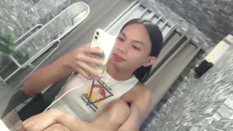 Snapshot of sluttychie chatting on 02-25-25, 06:47 CHIE CHIE online show from 02-25-25, 06:47