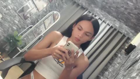 Snapshot of sluttychie chatting on 03-03-25, 08:43 CHIE CHIE online show from 03-03-25, 08:43