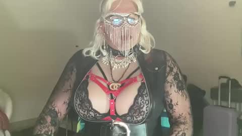 Snapshot of sluttygina1 chatting on 01-02-25, 09:50 sluttygina1 online show from 01-02-25, 09:50