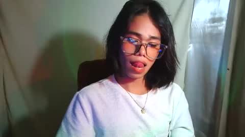 Snapshot of sluttypatotie chatting on 10-21-25, 03:02 sluttypatotie online show from 10-21-25, 03:02