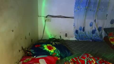 Snapshot of sluttypatotie chatting on 06-01-26, 05:47 sluttypatotie online show from 06-01-26, 05:47