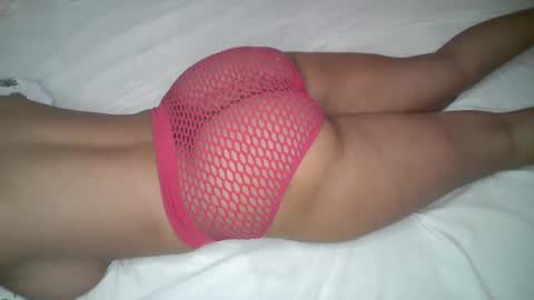 sly_booty65 online show from 04-28-26, 02:27