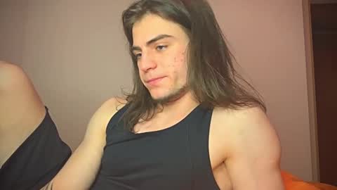 Snapshot of sly_gus chatting on 02-02-25, 02:56 Gus online show from 02-02-25, 02:56