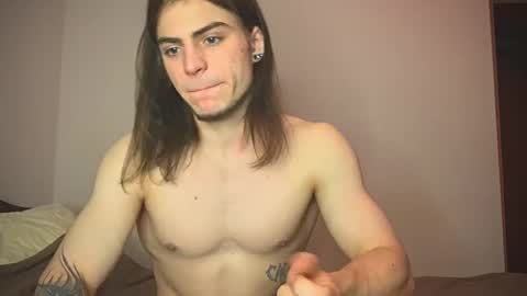 Snapshot of sly_gus chatting on 02-04-25, 03:26 Gus online show from 02-04-25, 03:26