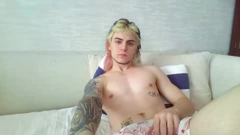 Snapshot of sly_gus chatting on 09-30-25, 05:34 Gus online show from 09-30-25, 05:34