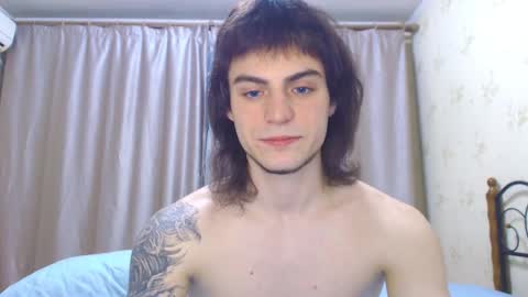 Snapshot of sly_gus chatting on 10-09-25, 05:44 Gus online show from 10-09-25, 05:44