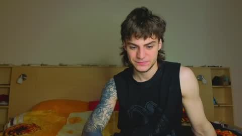 Gus online show from 06-06-26, 04:12
