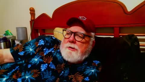 Snapshot of slydevil_sc chatting on 01-29-25, 03:58 Sly online show from 01-29-25, 03:58