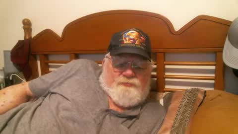 Snapshot of slydevil_sc chatting on 09-17-25, 04:52 Sly online show from 09-17-25, 04:52