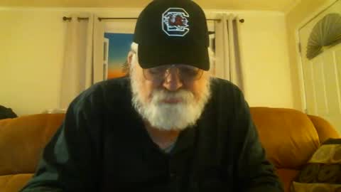 Snapshot of slydevil_sc chatting on 09-26-25, 10:19 Sly online show from 09-26-25, 10:19