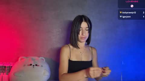 Snapshot of smaillev chatting on 07-23-26, 06:17 Melani online show from 07-23-26, 06:17
