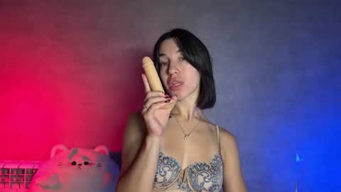 Snapshot of smaillev chatting on 07-28-26, 08:52 Melani online show from 07-28-26, 08:52