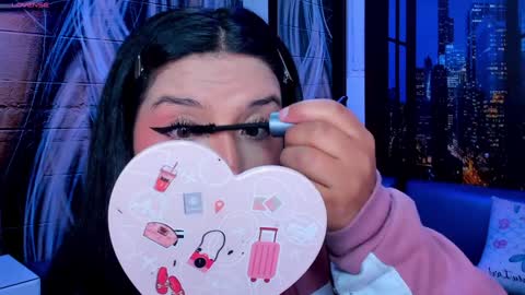 Snapshot of small__naughty chatting on 01-27-25, 02:24 Mariana Torres online show from 01-27-25, 02:24