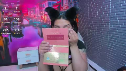 Snapshot of small__naughty chatting on 10-29-25, 01:46 Mariana Torres online show from 10-29-25, 01:46