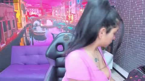 Snapshot of small__naughty chatting on 01-19-26, 01:37 Mariana Torres online show from 01-19-26, 01:37