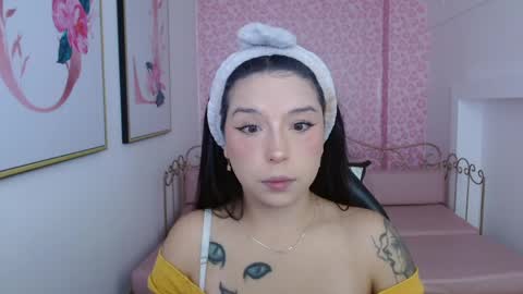 Mariana Torres online show from 05-14-26, 01:29