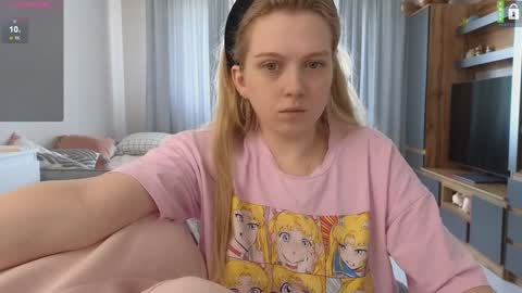 Emily online show from 10-21-25, 08:59