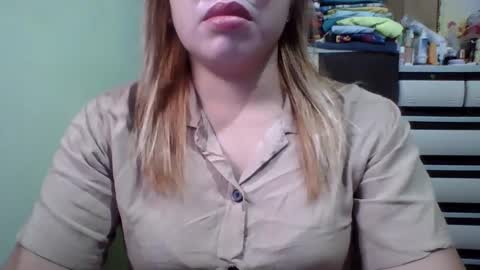 Snapshot of small_boobs59 chatting on 02-11-25, 08:37 Lovewella online show from 02-11-25, 08:37