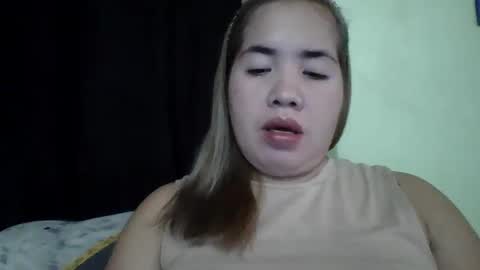 Snapshot of small_boobs59 chatting on 02-27-25, 09:00 Lovewella online show from 02-27-25, 09:00