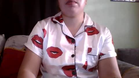 Snapshot of small_boobs59 chatting on 03-05-25, 02:03 Lovewella online show from 03-05-25, 02:03