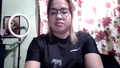 Snapshot of small_boobs59 chatting on 10-04-25, 08:56 Lovewella online show from 10-04-25, 08:56