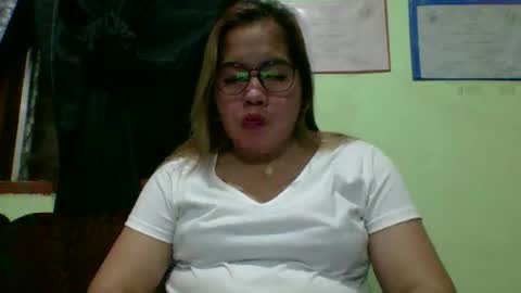 Lovewella online show from 04-12-26, 02:22